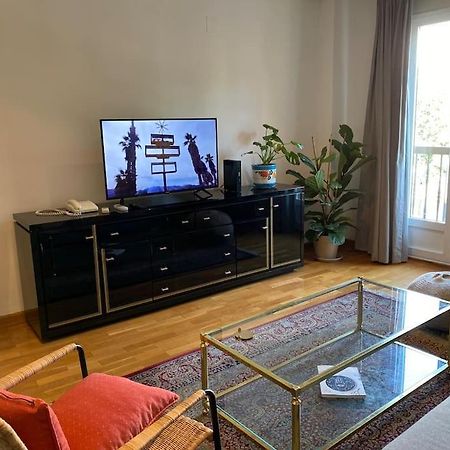 Lovely 2 Bedrooms Apartment Main Square Plasence Extérieur photo