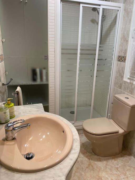 Lovely 2 Bedrooms Apartment Main Square Plasence Extérieur photo